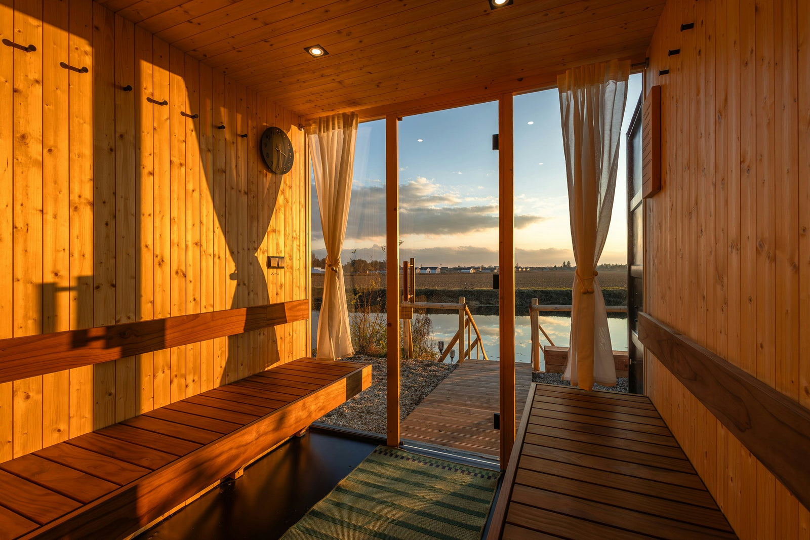Finnish Sauna vs Infrared Sauna