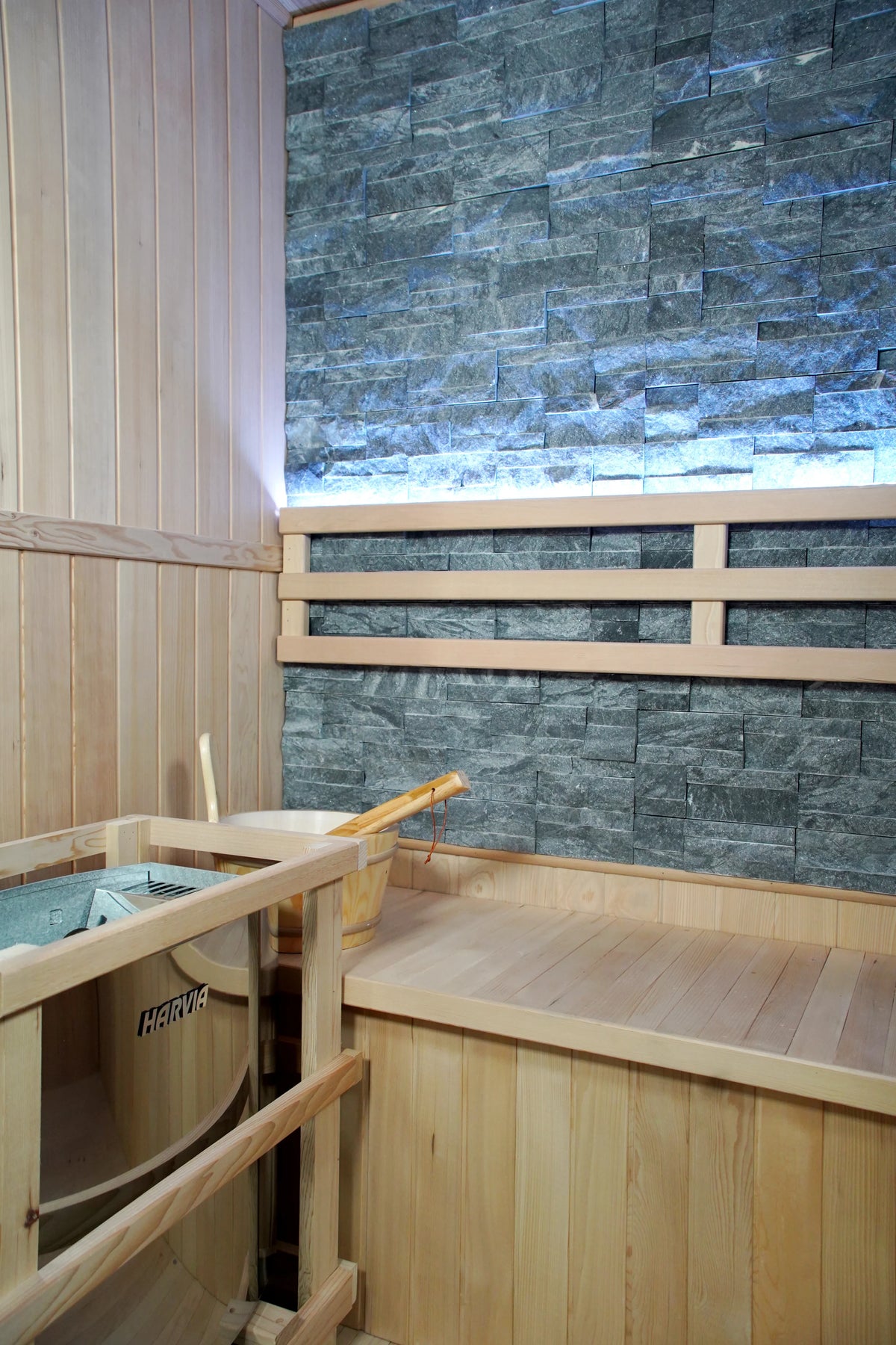 
Sunray Westlake 3-Person Luxury Traditional Sauna