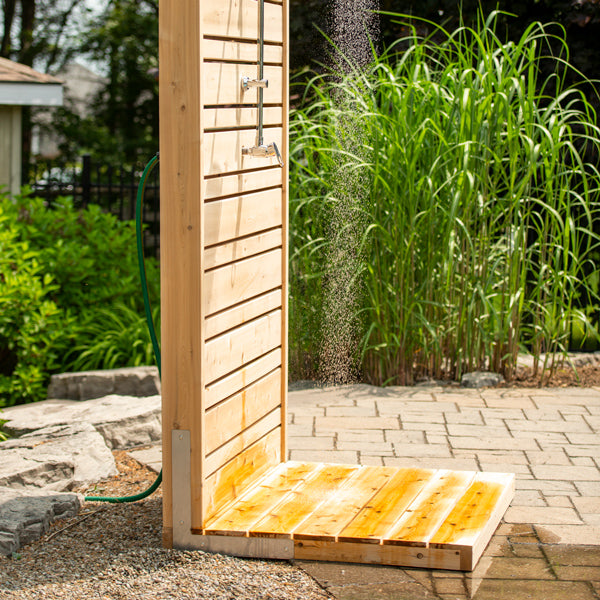 
Dundalk CT Savannah Outdoor Shower
