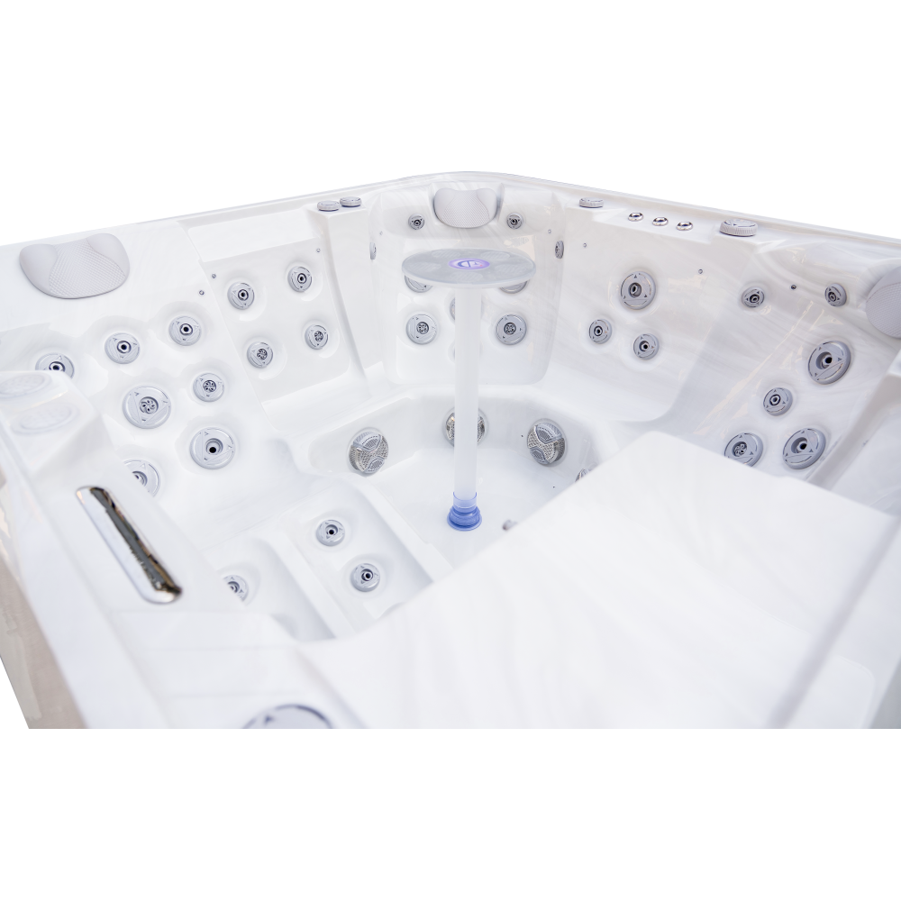 
Luxury Spas Liberty 5-Person Hot Tub