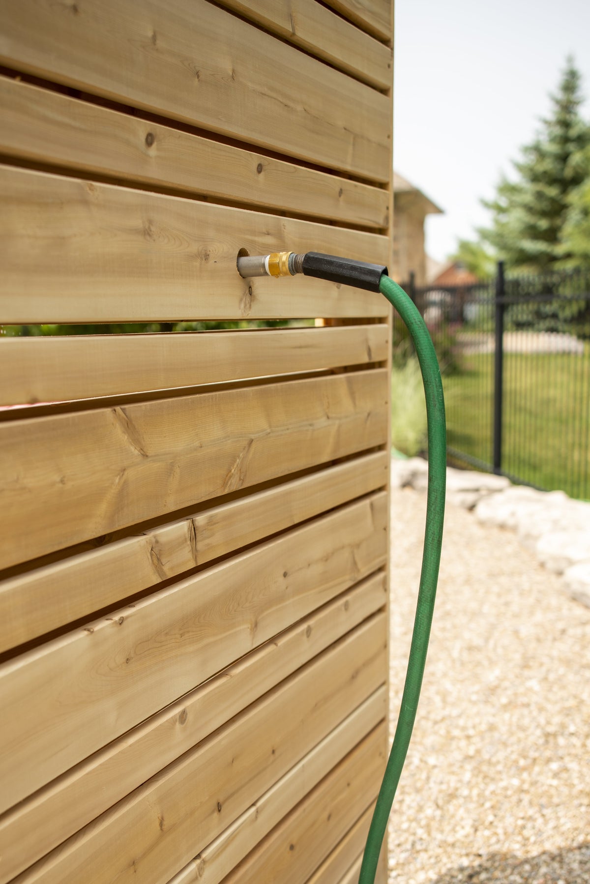 Dundalk CT Savannah Standing Shower - White Cedar-Outdoor Shower-Dundalk Leisurecraft-Nordica Sauna