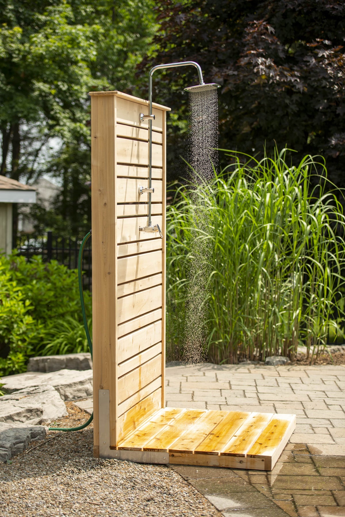 Dundalk CT Savannah Standing Shower - White Cedar-Outdoor Shower-Dundalk Leisurecraft-Nordica Sauna