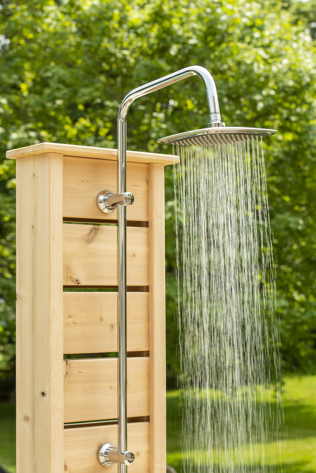 Dundalk CT Sierra Pillar Shower - White Cedar-Outdoor Shower-Dundalk Leisurecraft-Nordica Sauna